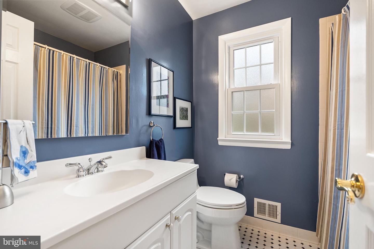 7802 WELLINGTON RD, ALEXANDRIA, Virginia 22306, 5 Bedrooms Bedrooms, ,3 BathroomsBathrooms,Residential,For sale,7802 WELLINGTON RD,VAFX2224540 MLS # VAFX2224540