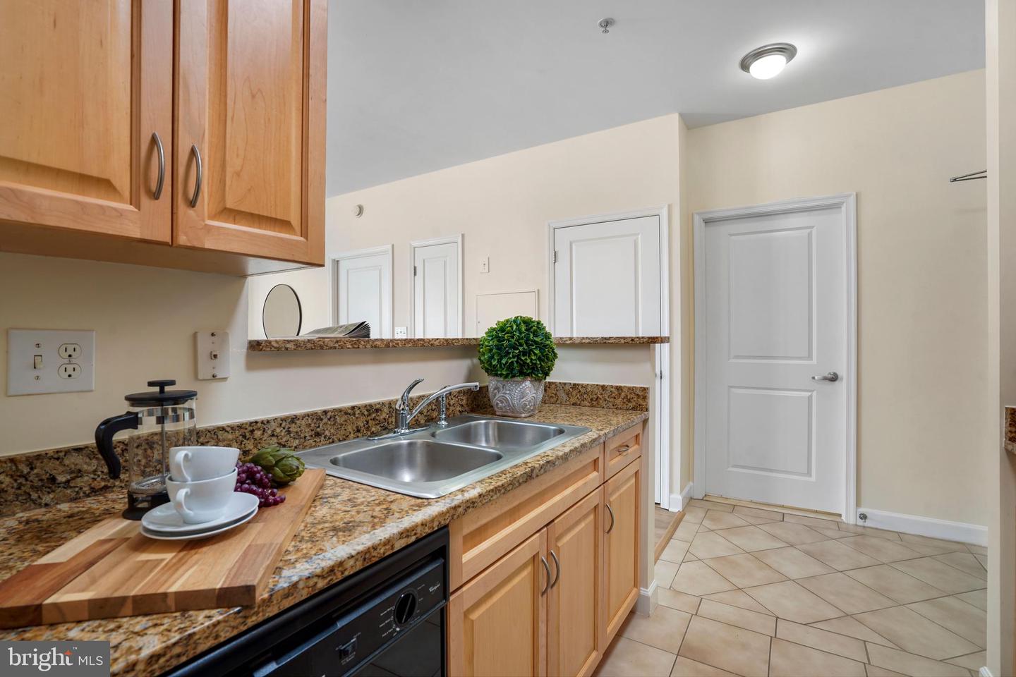 1111 25TH ST NW #403, WASHINGTON, District Of Columbia 20037, 1 Bedroom Bedrooms, ,1 BathroomBathrooms,Residential,For sale,1111 25TH ST NW #403,DCDC2188152 MLS # DCDC2188152