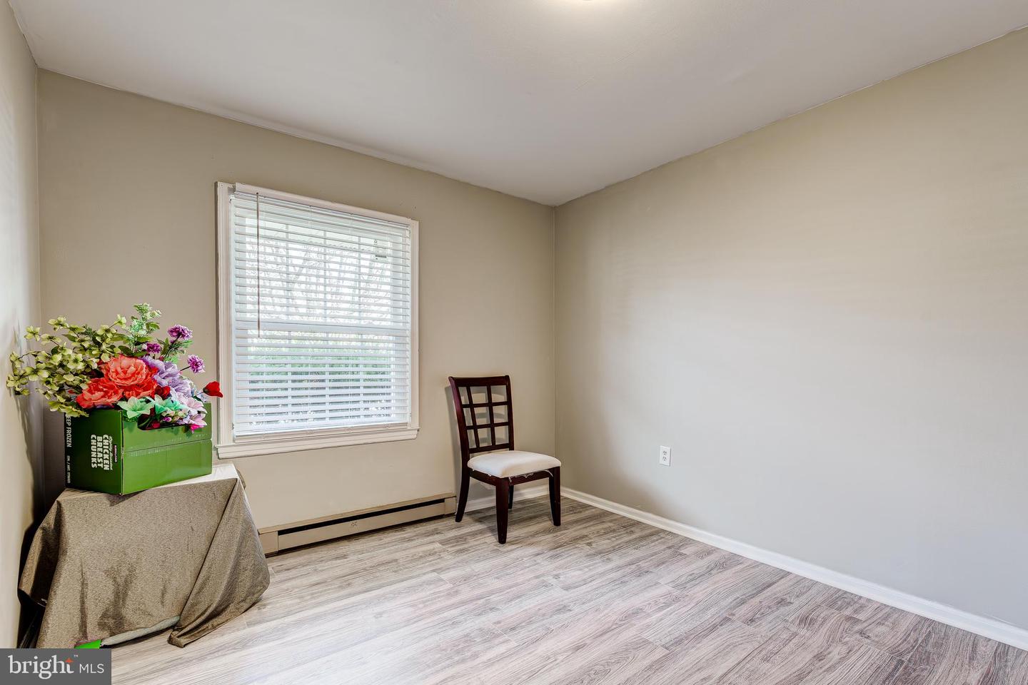103 E AMHURST ST, STERLING, Virginia 20164, 3 Bedrooms Bedrooms, ,2 BathroomsBathrooms,Residential,For sale,103 E AMHURST ST,VALO2090628 MLS # VALO2090628