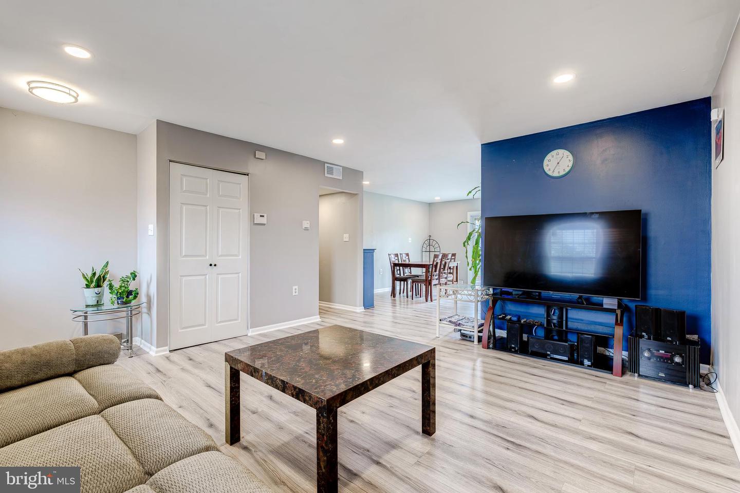 103 E AMHURST ST, STERLING, Virginia 20164, 3 Bedrooms Bedrooms, ,2 BathroomsBathrooms,Residential,For sale,103 E AMHURST ST,VALO2090628 MLS # VALO2090628