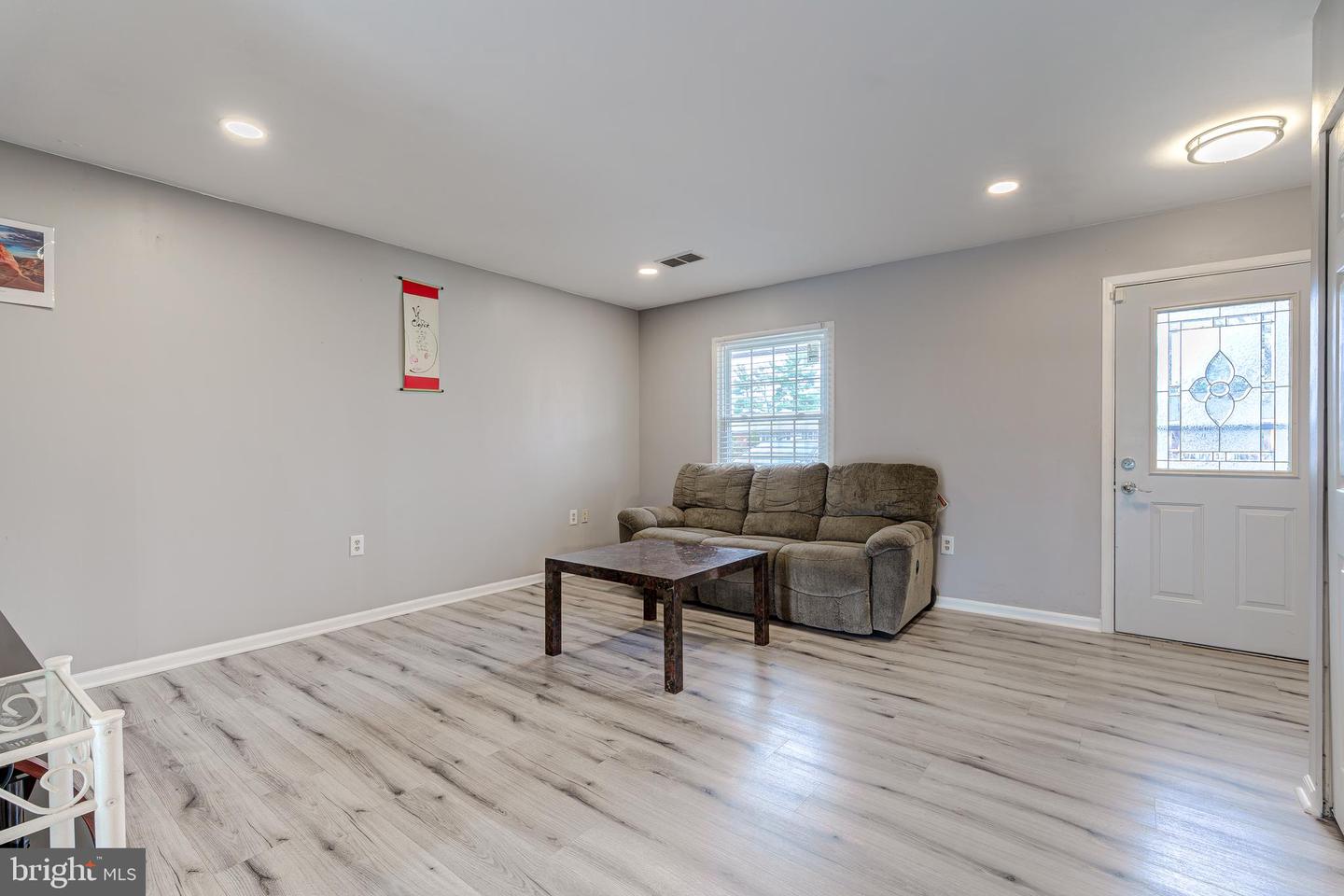 103 E AMHURST ST, STERLING, Virginia 20164, 3 Bedrooms Bedrooms, ,2 BathroomsBathrooms,Residential,For sale,103 E AMHURST ST,VALO2090628 MLS # VALO2090628