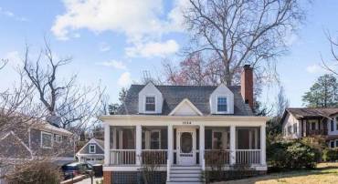 1554 N JEFFERSON ST, ARLINGTON, Virginia 22205, 3 Bedrooms Bedrooms, ,2 BathroomsBathrooms,Residential,For sale,1554 N JEFFERSON ST,VAAR2054502 MLS # VAAR2054502