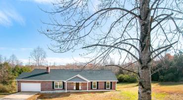 19196 FERGUSON LN, JEFFERSONTON, Virginia 22724, 3 Bedrooms Bedrooms, ,2 BathroomsBathrooms,Residential,For sale,19196 FERGUSON LN,VACU2009388 MLS # VACU2009388