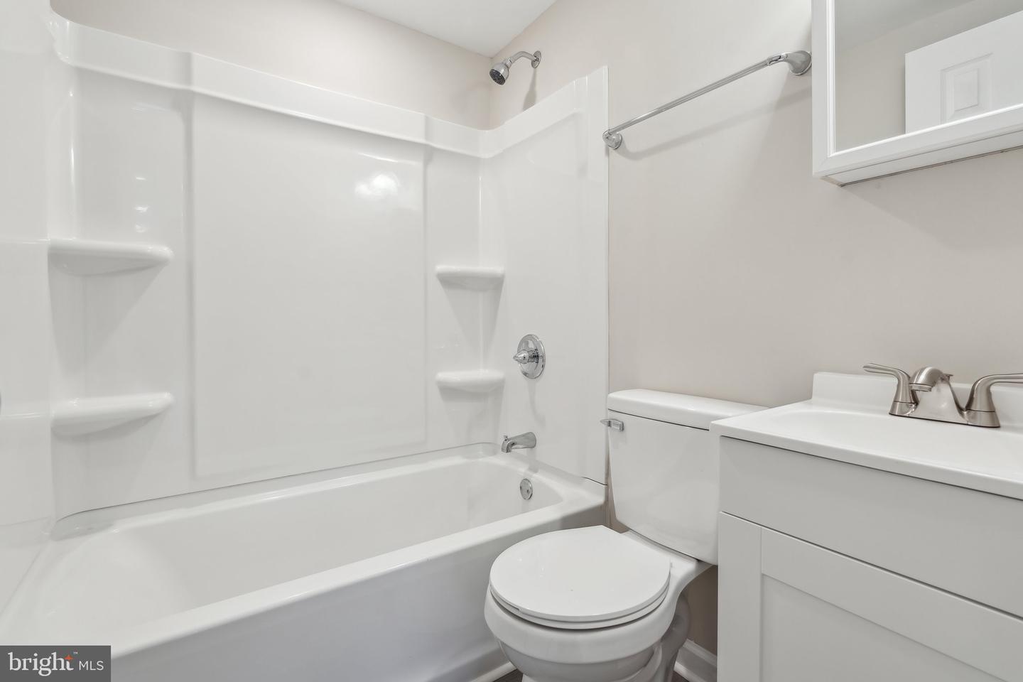 2215 W HOOVER RD, HAYWOOD, Virginia 22722, 4 Bedrooms Bedrooms, ,3 BathroomsBathrooms,Residential,For sale,2215 W HOOVER RD,VAMA2002064 MLS # VAMA2002064