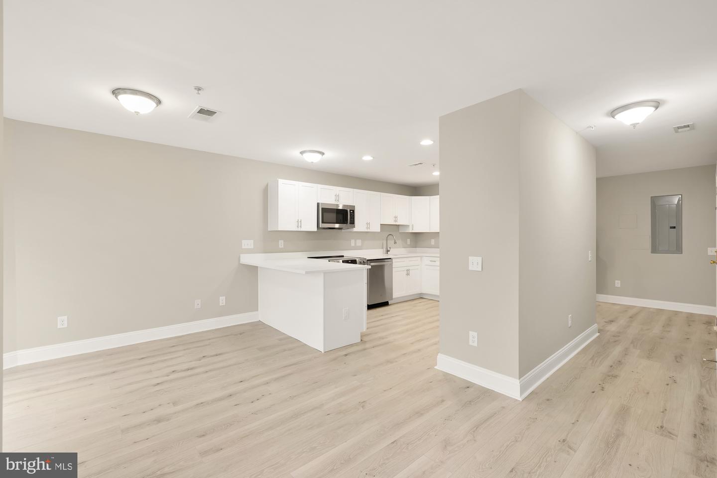 1753 W SE #C, WASHINGTON, District Of Columbia 20020, 2 Bedrooms Bedrooms, ,2 BathroomsBathrooms,Residential,For sale,1753 W SE #C,DCDC2186884 MLS # DCDC2186884