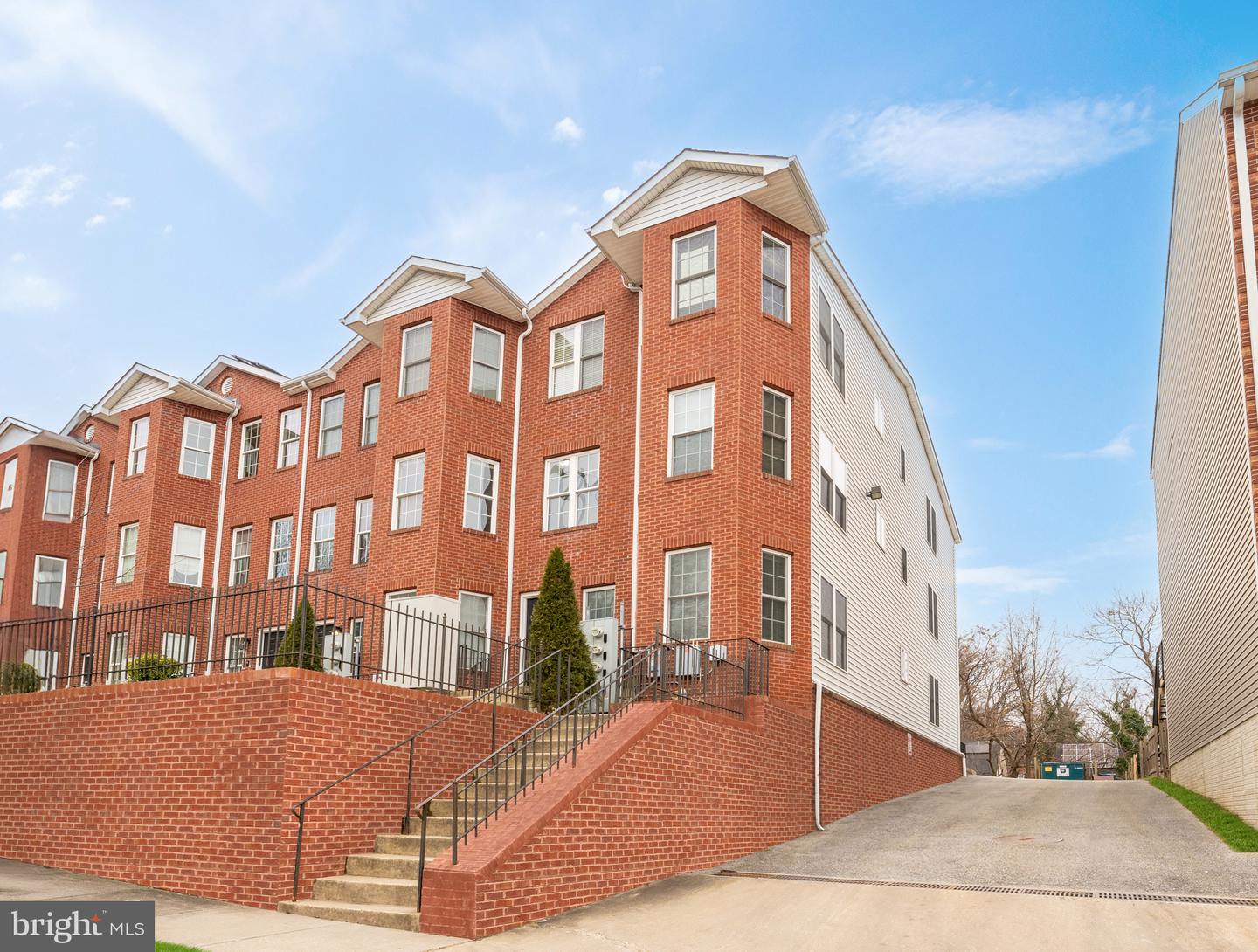 1753 W SE #C, WASHINGTON, District Of Columbia 20020, 2 Bedrooms Bedrooms, ,2 BathroomsBathrooms,Residential,For sale,1753 W SE #C,DCDC2186884 MLS # DCDC2186884