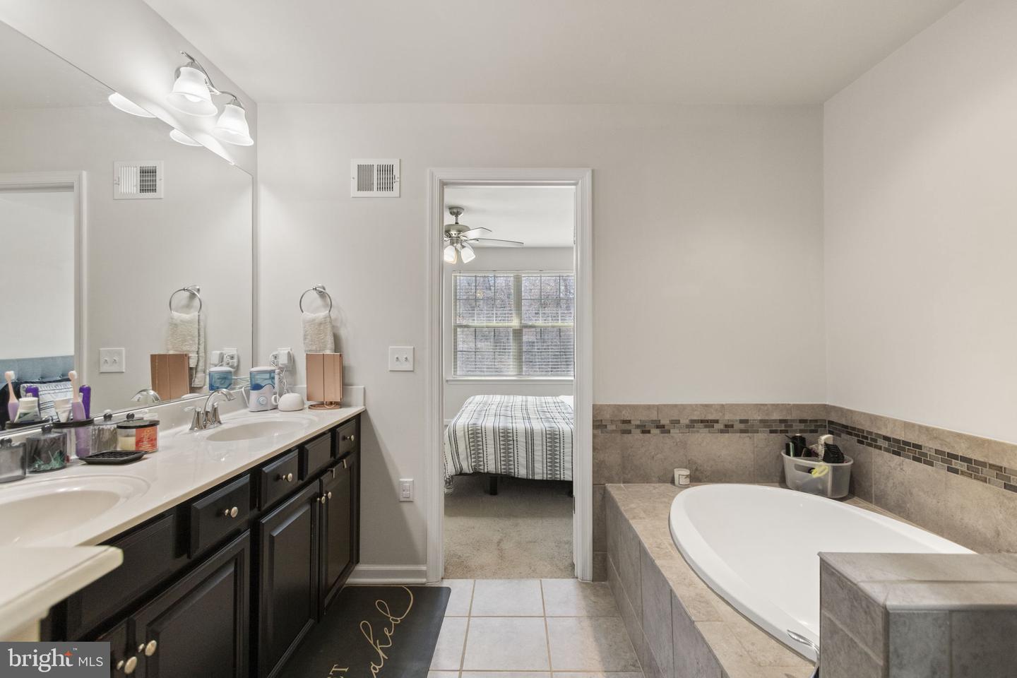 3999 BRADYS HILL RD, TRIANGLE, Virginia 22172, 4 Bedrooms Bedrooms, ,3 BathroomsBathrooms,Residential,For sale,3999 BRADYS HILL RD,VAPW2089564 MLS # VAPW2089564