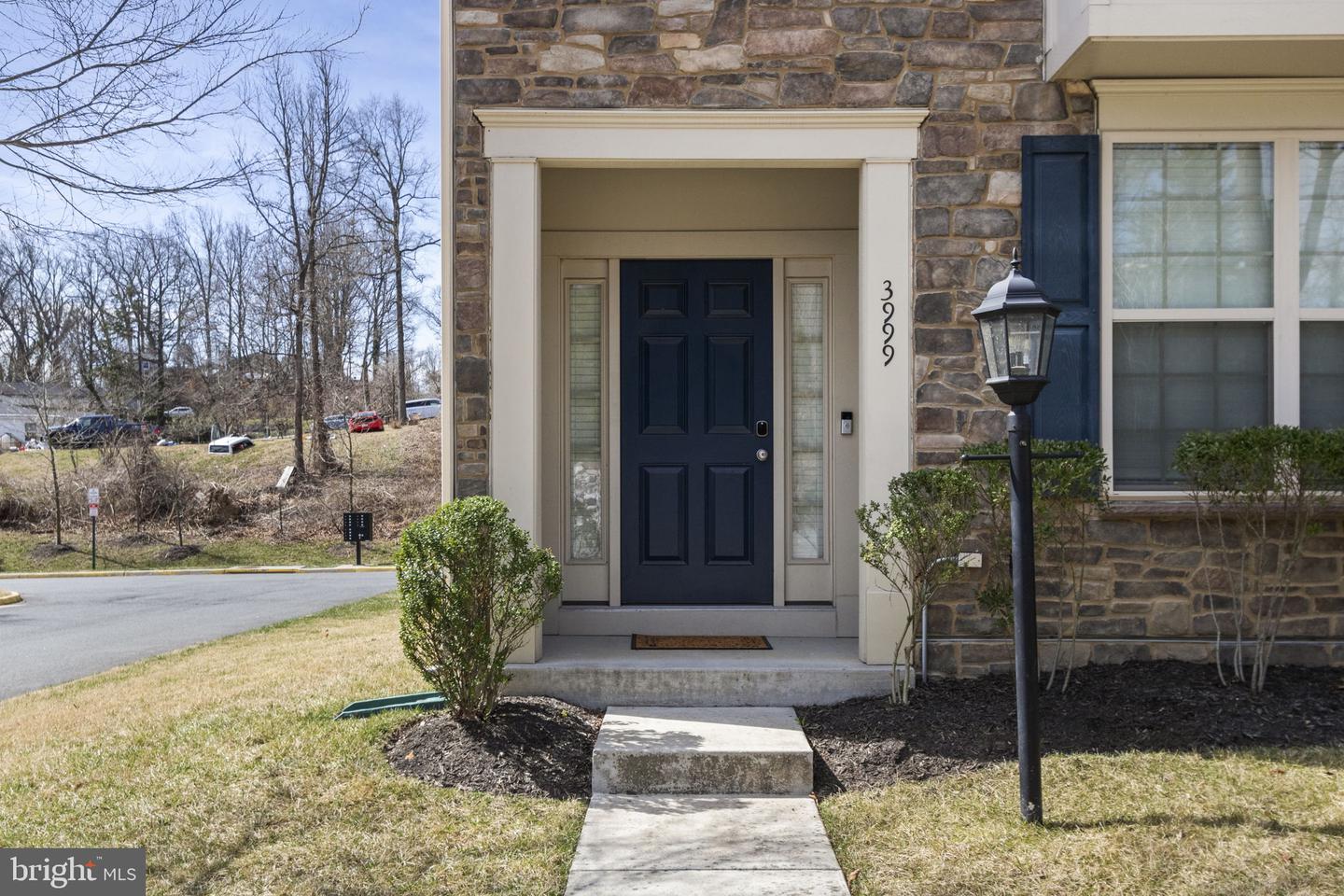 3999 BRADYS HILL RD, TRIANGLE, Virginia 22172, 4 Bedrooms Bedrooms, ,3 BathroomsBathrooms,Residential,For sale,3999 BRADYS HILL RD,VAPW2089564 MLS # VAPW2089564