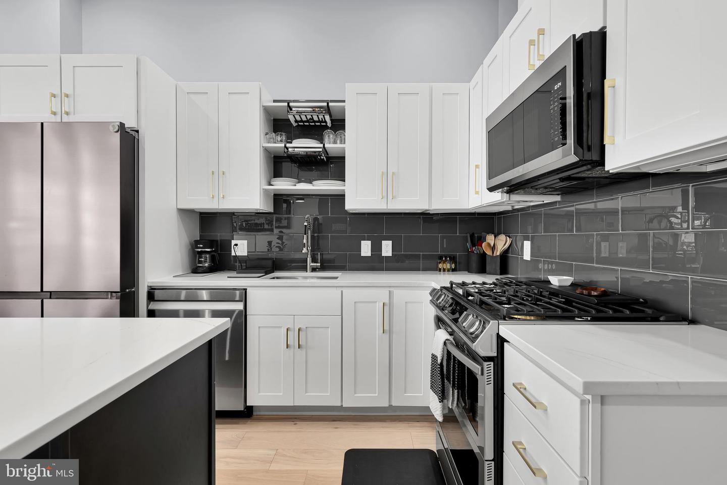 1390 V ST NW #303, WASHINGTON, District Of Columbia 20009, 1 Bedroom Bedrooms, ,1 BathroomBathrooms,Residential,For sale,1390 V ST NW #303,DCDC2190358 MLS # DCDC2190358
