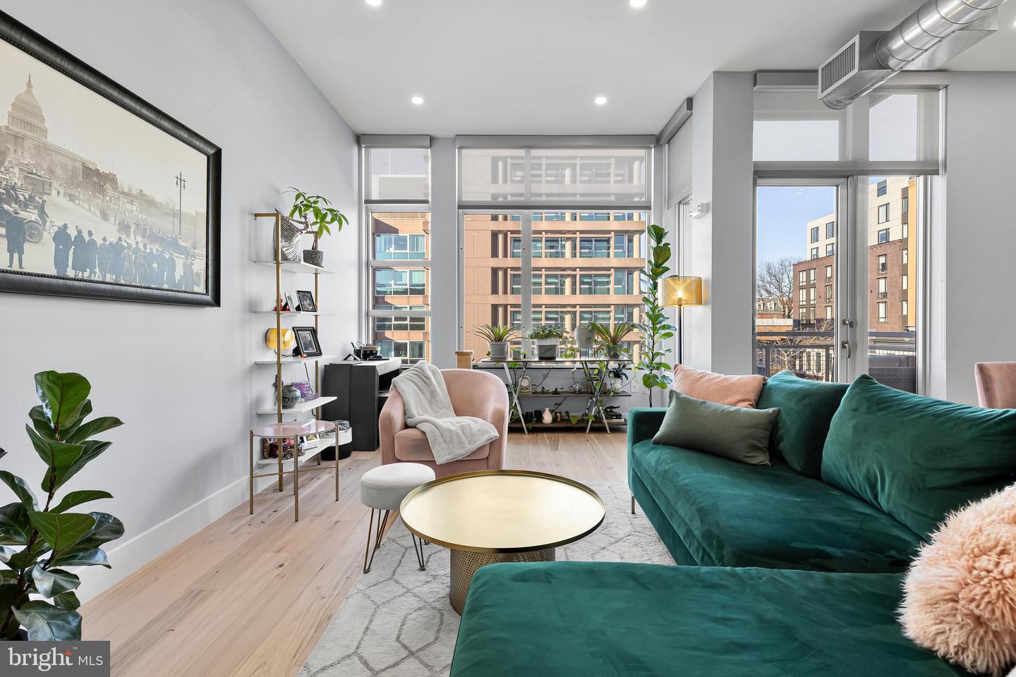 1390 V ST NW #303, WASHINGTON, District Of Columbia 20009, 1 Bedroom Bedrooms, ,1 BathroomBathrooms,Residential,For sale,1390 V ST NW #303,DCDC2190358 MLS # DCDC2190358