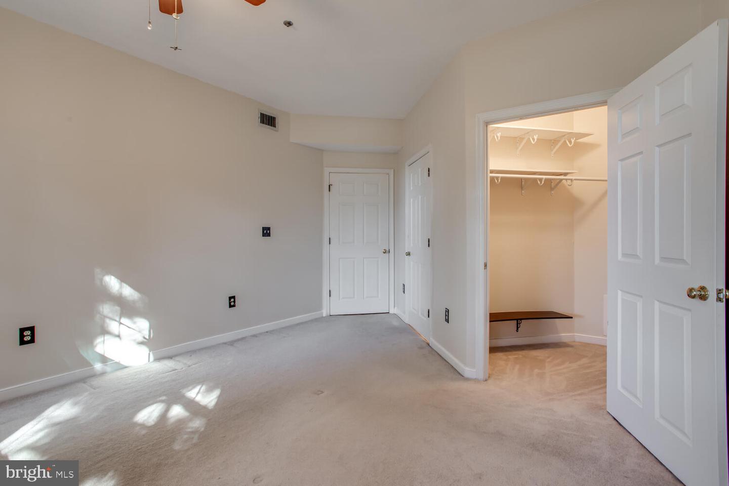 1625 INTERNATIONAL DR #116, MCLEAN, Virginia 22102, 2 Bedrooms Bedrooms, ,2 BathroomsBathrooms,Residential,For sale,1625 INTERNATIONAL DR #116,VAFX2228004 MLS # VAFX2228004