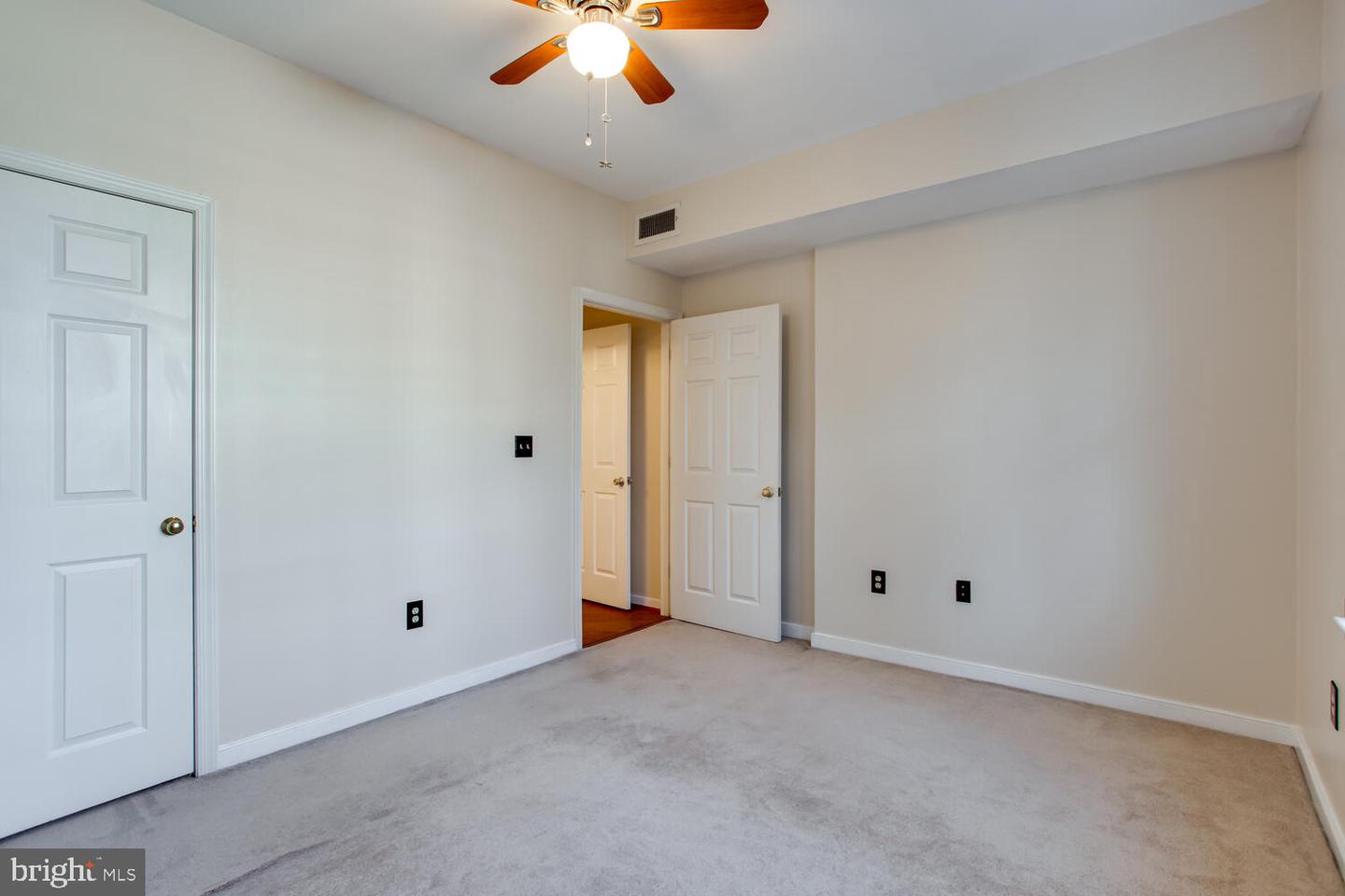 1625 INTERNATIONAL DR #116, MCLEAN, Virginia 22102, 2 Bedrooms Bedrooms, ,2 BathroomsBathrooms,Residential,For sale,1625 INTERNATIONAL DR #116,VAFX2228004 MLS # VAFX2228004