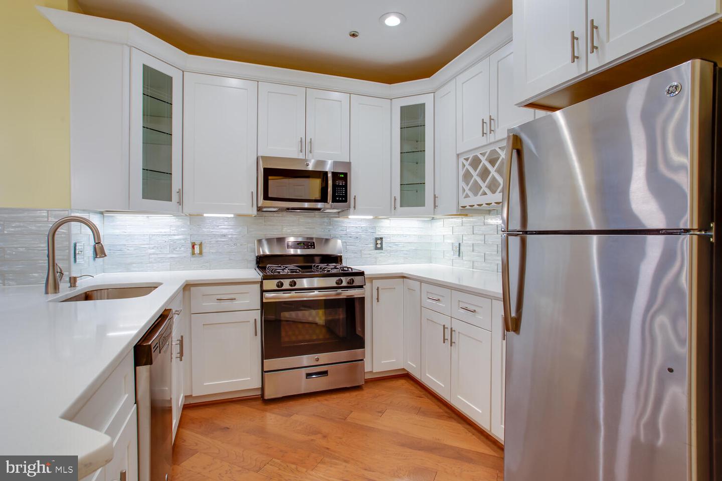 1625 INTERNATIONAL DR #116, MCLEAN, Virginia 22102, 2 Bedrooms Bedrooms, ,2 BathroomsBathrooms,Residential,For sale,1625 INTERNATIONAL DR #116,VAFX2228004 MLS # VAFX2228004