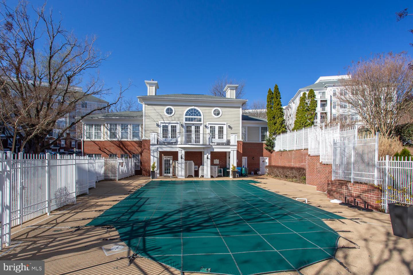 1625 INTERNATIONAL DR #116, MCLEAN, Virginia 22102, 2 Bedrooms Bedrooms, ,2 BathroomsBathrooms,Residential,For sale,1625 INTERNATIONAL DR #116,VAFX2228004 MLS # VAFX2228004