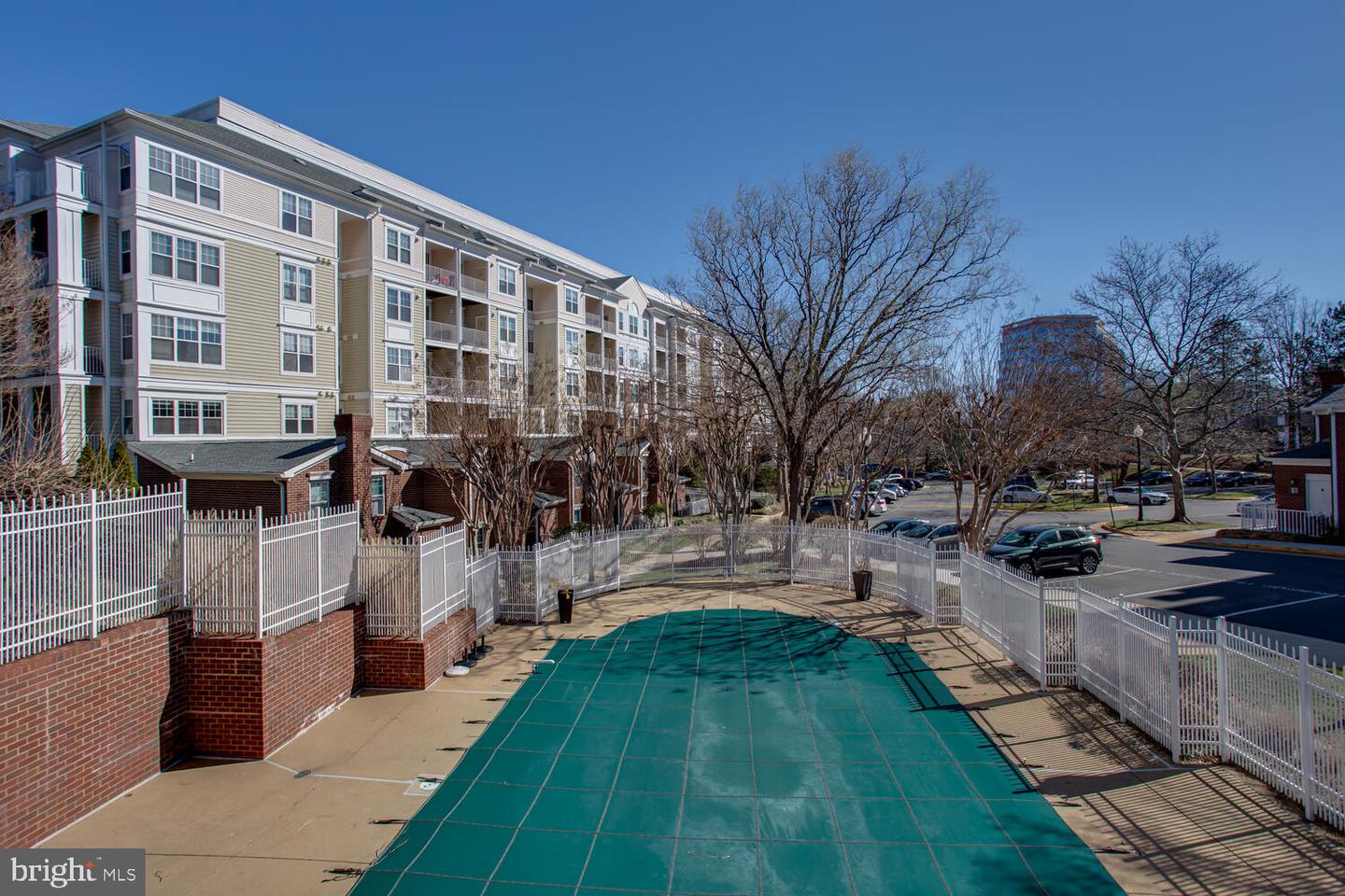 1625 INTERNATIONAL DR #116, MCLEAN, Virginia 22102, 2 Bedrooms Bedrooms, ,2 BathroomsBathrooms,Residential,For sale,1625 INTERNATIONAL DR #116,VAFX2228004 MLS # VAFX2228004