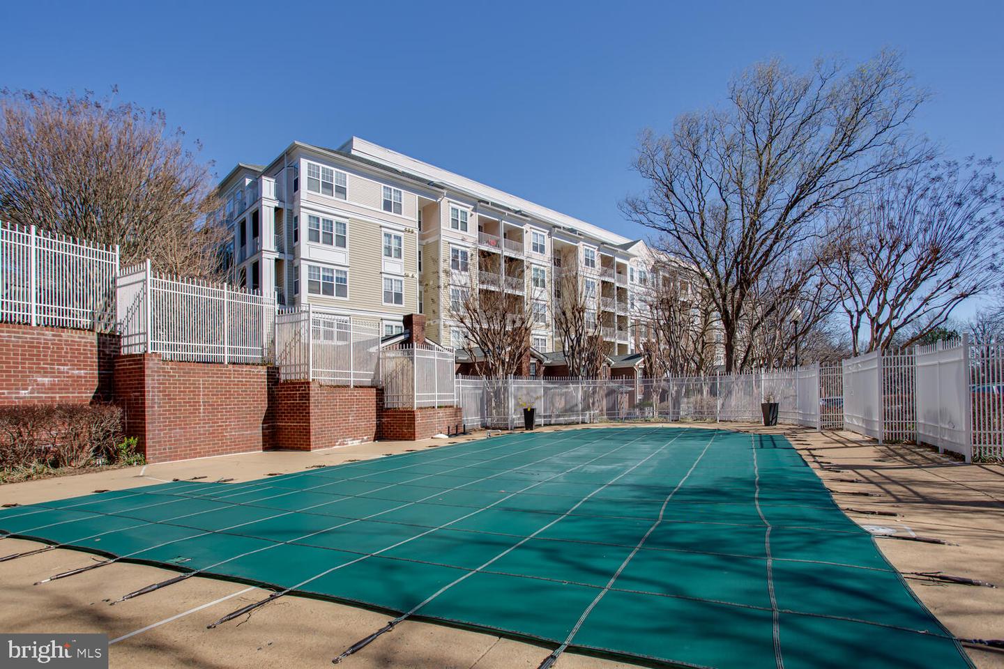 1625 INTERNATIONAL DR #116, MCLEAN, Virginia 22102, 2 Bedrooms Bedrooms, ,2 BathroomsBathrooms,Residential,For sale,1625 INTERNATIONAL DR #116,VAFX2228004 MLS # VAFX2228004