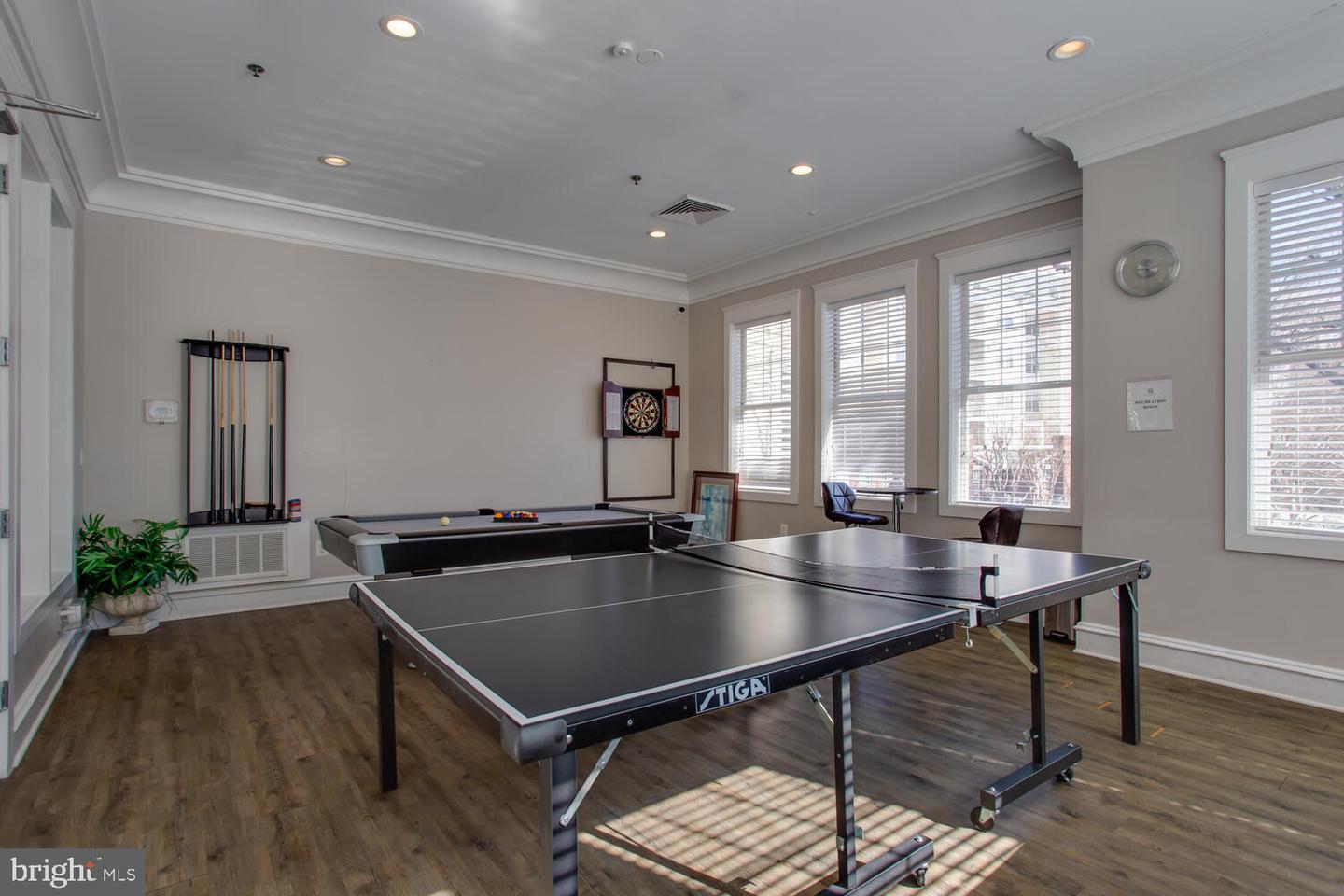 1625 INTERNATIONAL DR #116, MCLEAN, Virginia 22102, 2 Bedrooms Bedrooms, ,2 BathroomsBathrooms,Residential,For sale,1625 INTERNATIONAL DR #116,VAFX2228004 MLS # VAFX2228004