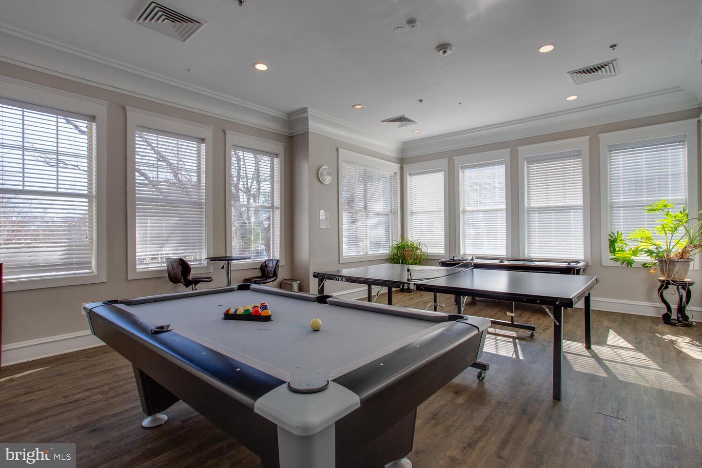 1625 INTERNATIONAL DR #116, MCLEAN, Virginia 22102, 2 Bedrooms Bedrooms, ,2 BathroomsBathrooms,Residential,For sale,1625 INTERNATIONAL DR #116,VAFX2228004 MLS # VAFX2228004