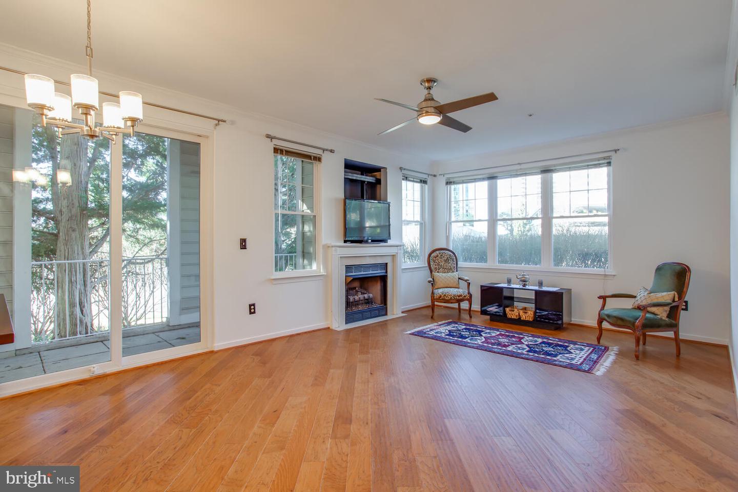 1625 INTERNATIONAL DR #116, MCLEAN, Virginia 22102, 2 Bedrooms Bedrooms, ,2 BathroomsBathrooms,Residential,For sale,1625 INTERNATIONAL DR #116,VAFX2228004 MLS # VAFX2228004
