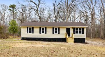 1700 GLOBE RD, AYLETT, Virginia 23009, 4 Bedrooms Bedrooms, 6 Rooms Rooms,2 BathroomsBathrooms,Residential,For sale,1700 GLOBE RD,VAKW2000226 MLS # VAKW2000226