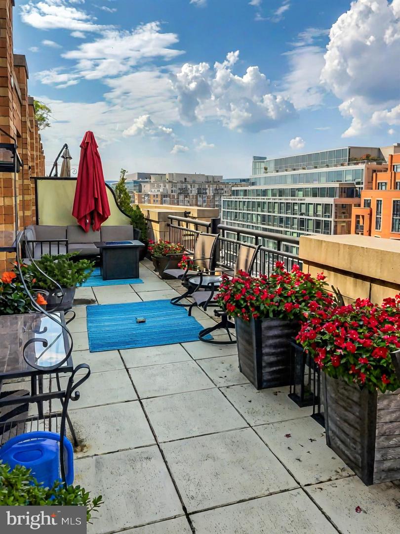 400 MASSACHUSETTS AVE NW #1214, WASHINGTON, District Of Columbia 20001, 2 Bedrooms Bedrooms, ,2 BathroomsBathrooms,Residential,For sale,400 MASSACHUSETTS AVE NW #1214,DCDC2190674 MLS # DCDC2190674