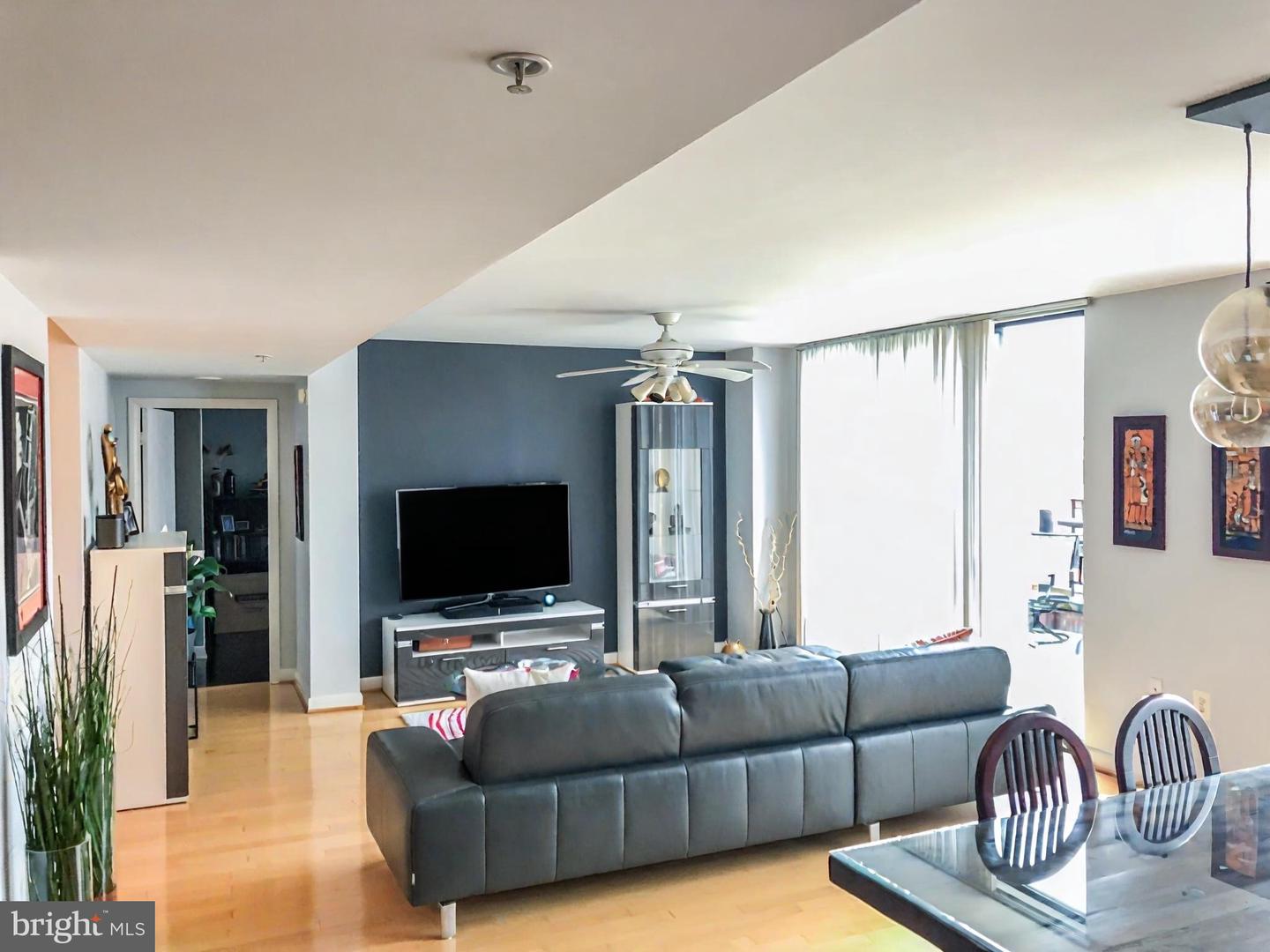 400 MASSACHUSETTS AVE NW #1214, WASHINGTON, District Of Columbia 20001, 2 Bedrooms Bedrooms, ,2 BathroomsBathrooms,Residential,For sale,400 MASSACHUSETTS AVE NW #1214,DCDC2190674 MLS # DCDC2190674
