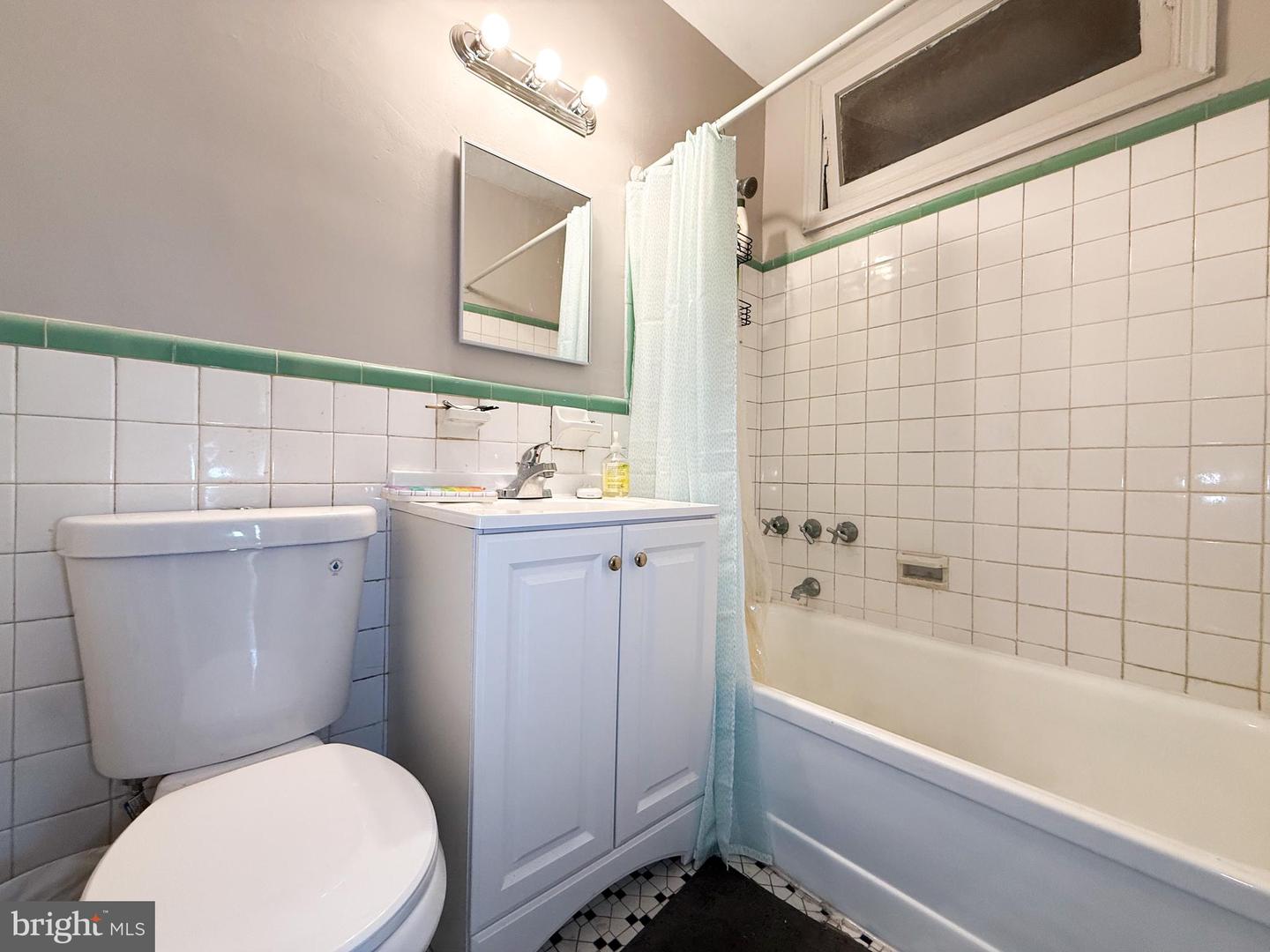 4032 7TH ST NE, WASHINGTON, District Of Columbia 20017, 2 Bedrooms Bedrooms, ,2 BathroomsBathrooms,Residential,For sale,4032 7TH ST NE,DCDC2190874 MLS # DCDC2190874