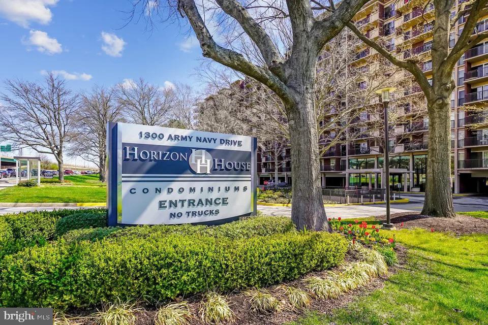 1300 ARMY NAVY DR #321, ARLINGTON, Virginia 22202, 1 Bedroom Bedrooms, ,1 BathroomBathrooms,Residential,For sale,1300 ARMY NAVY DR #321,VAAR2054044 MLS # VAAR2054044