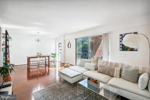 1300 ARMY NAVY DR #321, ARLINGTON, Virginia 22202, 1 Bedroom Bedrooms, ,1 BathroomBathrooms,Residential,For sale,1300 ARMY NAVY DR #321,VAAR2054044 MLS # VAAR2054044