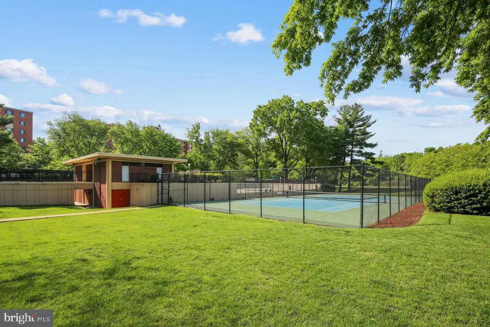 1300 ARMY NAVY DR #321, ARLINGTON, Virginia 22202, 1 Bedroom Bedrooms, ,1 BathroomBathrooms,Residential,For sale,1300 ARMY NAVY DR #321,VAAR2054044 MLS # VAAR2054044