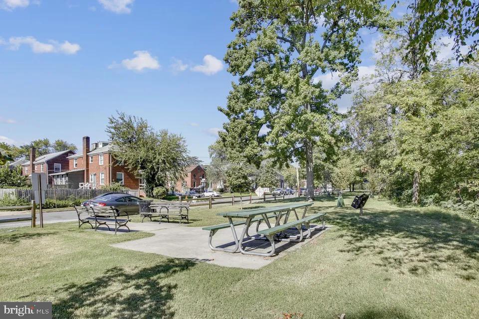 1300 ARMY NAVY DR #321, ARLINGTON, Virginia 22202, 1 Bedroom Bedrooms, ,1 BathroomBathrooms,Residential,For sale,1300 ARMY NAVY DR #321,VAAR2054044 MLS # VAAR2054044