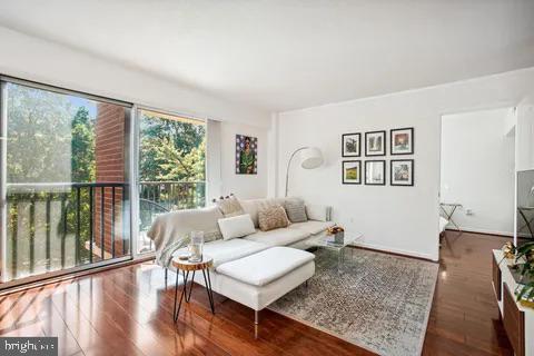 1300 ARMY NAVY DR #321, ARLINGTON, Virginia 22202, 1 Bedroom Bedrooms, ,1 BathroomBathrooms,Residential,For sale,1300 ARMY NAVY DR #321,VAAR2054044 MLS # VAAR2054044