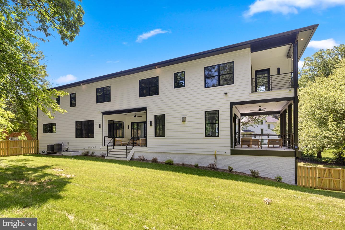 7400 CHURCHILL RD, MCLEAN, Virginia 22101, 6 Bedrooms Bedrooms, ,6 BathroomsBathrooms,Residential,For sale,7400 CHURCHILL RD,VAFX2225902 MLS # VAFX2225902