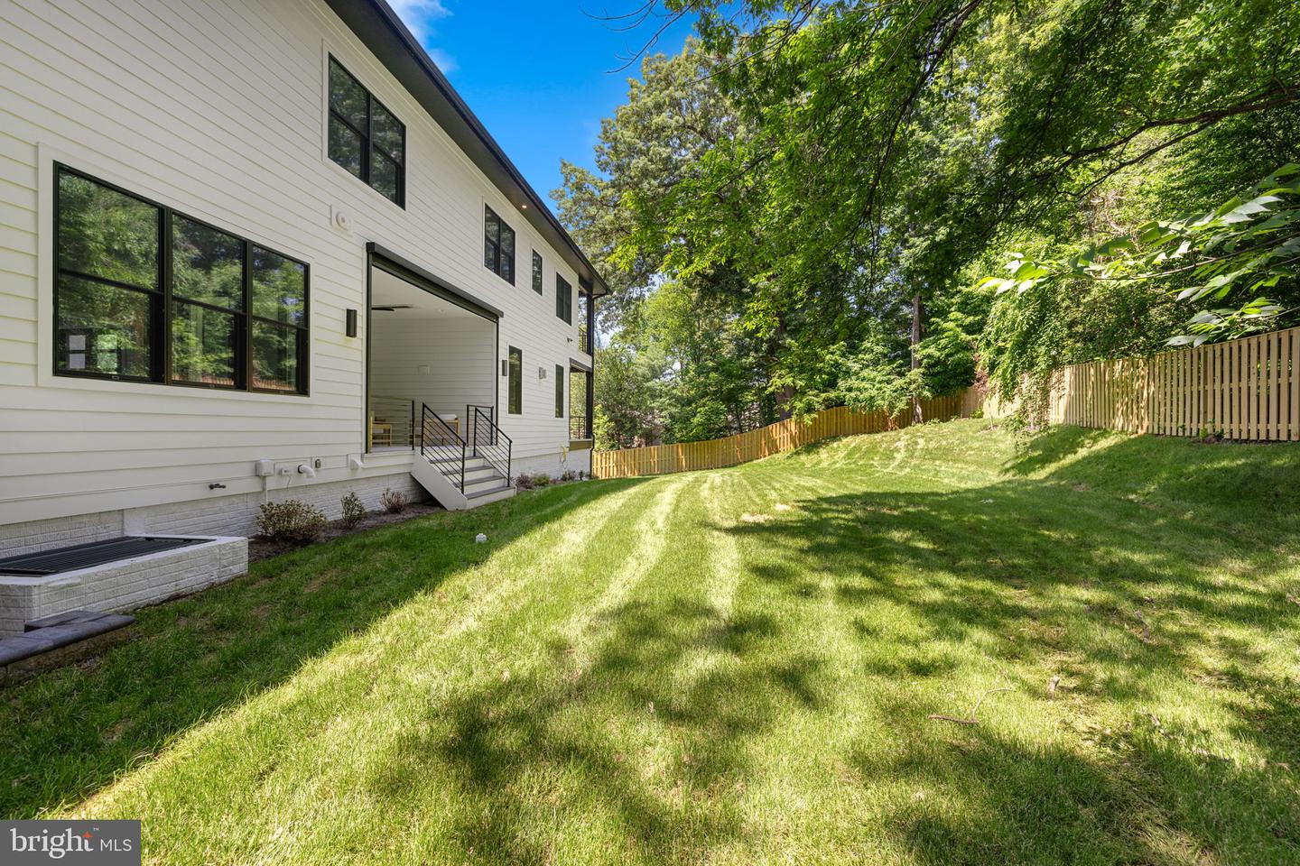7400 CHURCHILL RD, MCLEAN, Virginia 22101, 6 Bedrooms Bedrooms, ,6 BathroomsBathrooms,Residential,For sale,7400 CHURCHILL RD,VAFX2225902 MLS # VAFX2225902