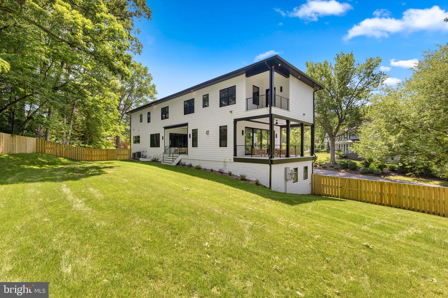 7400 CHURCHILL RD, MCLEAN, Virginia 22101, 6 Bedrooms Bedrooms, ,6 BathroomsBathrooms,Residential,For sale,7400 CHURCHILL RD,VAFX2225902 MLS # VAFX2225902