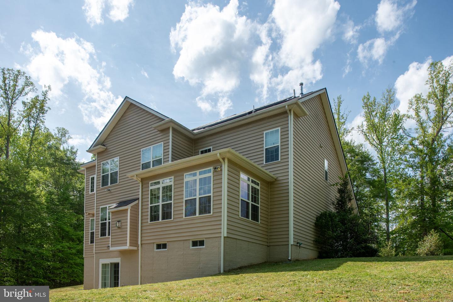 20 GLENBOGLE LN, STAFFORD, Virginia 22556, 5 Bedrooms Bedrooms, ,5 BathroomsBathrooms,Residential,For sale,20 GLENBOGLE LN,VAST2036672 MLS # VAST2036672