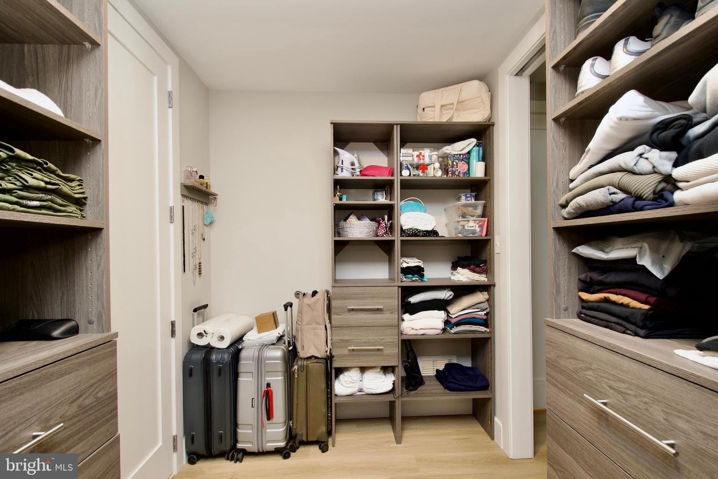 801 N FAIRFAX ST #318, ALEXANDRIA, Virginia 22314, 2 Bedrooms Bedrooms, ,2 BathroomsBathrooms,Residential,For sale,801 N FAIRFAX ST #318,VAAX2042780 MLS # VAAX2042780
