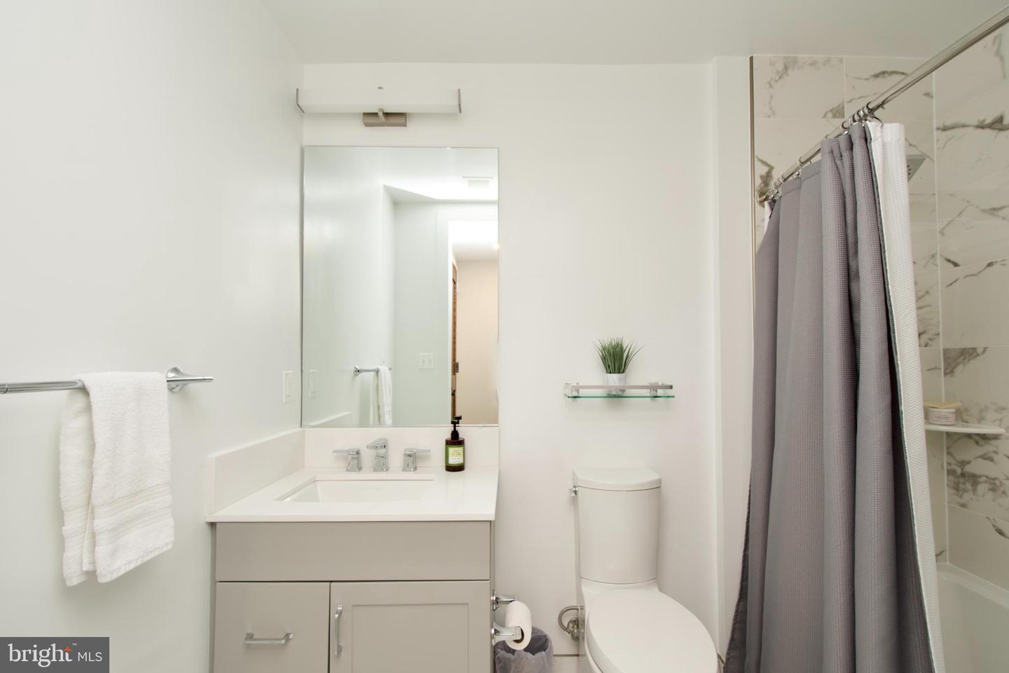 801 N FAIRFAX ST #318, ALEXANDRIA, Virginia 22314, 2 Bedrooms Bedrooms, ,2 BathroomsBathrooms,Residential,For sale,801 N FAIRFAX ST #318,VAAX2042780 MLS # VAAX2042780