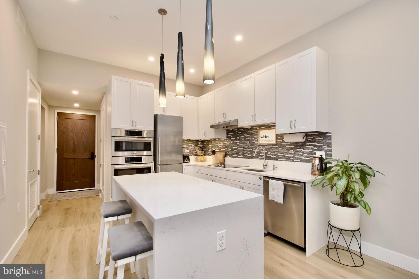 801 N FAIRFAX ST #318, ALEXANDRIA, Virginia 22314, 2 Bedrooms Bedrooms, ,2 BathroomsBathrooms,Residential,For sale,801 N FAIRFAX ST #318,VAAX2042780 MLS # VAAX2042780