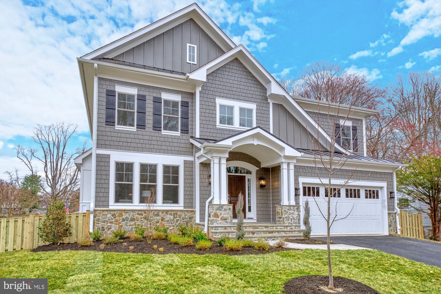 389 HOLMES DR NW, VIENNA, Virginia 22180, 5 Bedrooms Bedrooms, ,5 BathroomsBathrooms,Residential,For sale,389 HOLMES DR NW,VAFX2228210 MLS # VAFX2228210