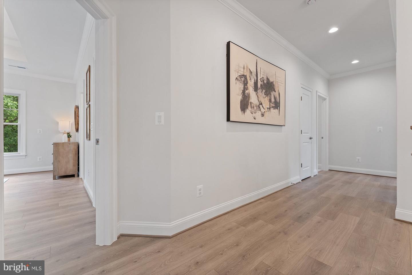 389 HOLMES DR NW, VIENNA, Virginia 22180, 5 Bedrooms Bedrooms, ,5 BathroomsBathrooms,Residential,For sale,389 HOLMES DR NW,VAFX2228210 MLS # VAFX2228210