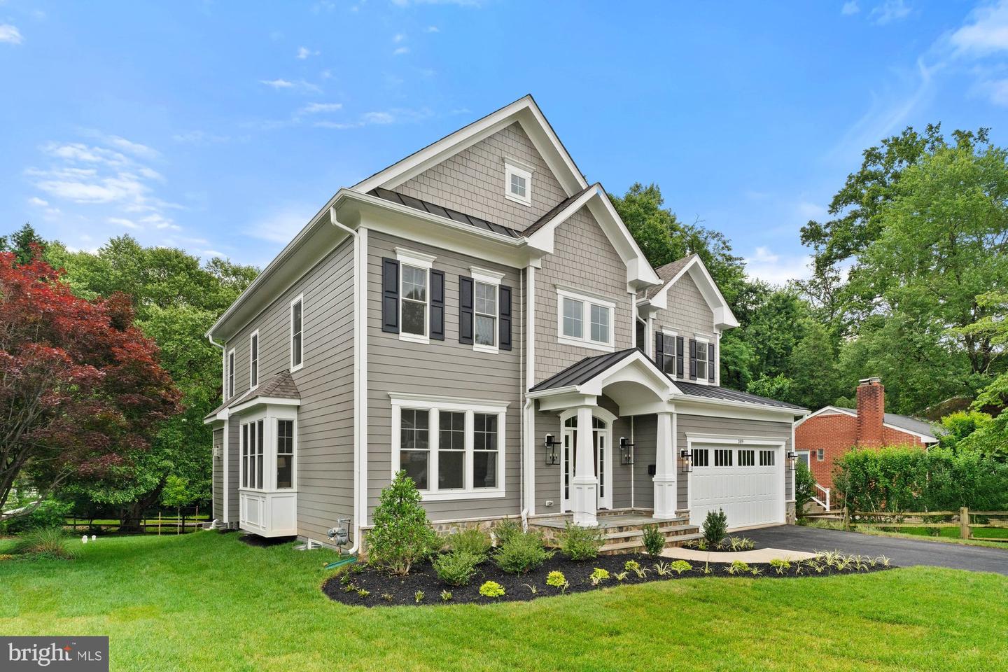 389 HOLMES DR NW, VIENNA, Virginia 22180, 5 Bedrooms Bedrooms, ,5 BathroomsBathrooms,Residential,For sale,389 HOLMES DR NW,VAFX2228210 MLS # VAFX2228210
