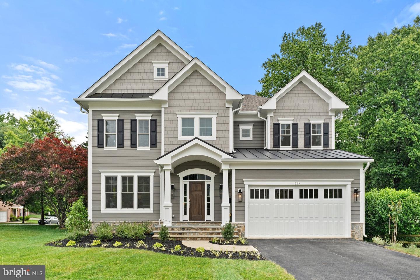 389 HOLMES DR NW, VIENNA, Virginia 22180, 5 Bedrooms Bedrooms, ,5 BathroomsBathrooms,Residential,For sale,389 HOLMES DR NW,VAFX2228210 MLS # VAFX2228210