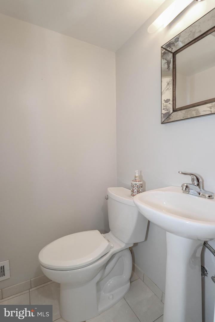 220 G ST SW #112, WASHINGTON, District Of Columbia 20024, 2 Bedrooms Bedrooms, ,1 BathroomBathrooms,Residential,For sale,220 G ST SW #112,DCDC2190574 MLS # DCDC2190574