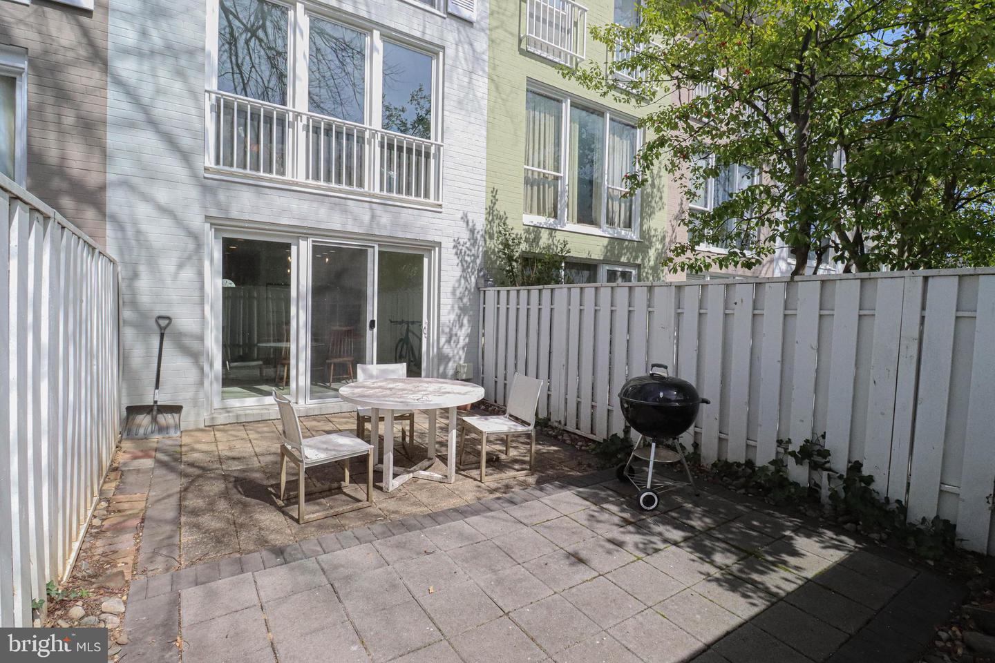 220 G ST SW #112, WASHINGTON, District Of Columbia 20024, 2 Bedrooms Bedrooms, ,1 BathroomBathrooms,Residential,For sale,220 G ST SW #112,DCDC2190574 MLS # DCDC2190574