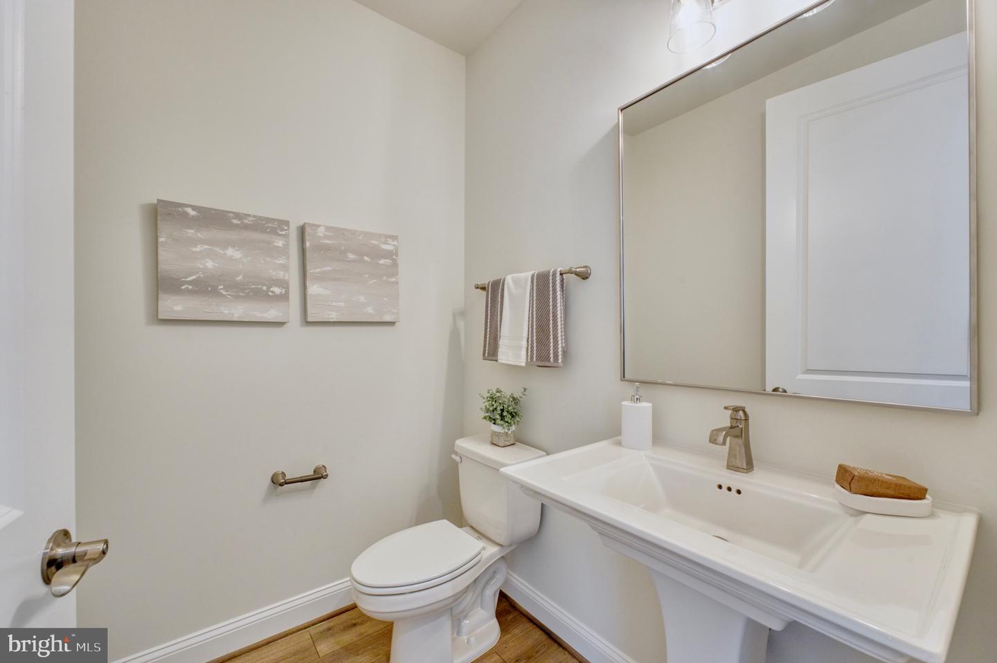 2002 MCFALL ST, MCLEAN, Virginia 22101, 7 Bedrooms Bedrooms, ,7 BathroomsBathrooms,Residential,For sale,2002 MCFALL ST,VAFX2228422 MLS # VAFX2228422