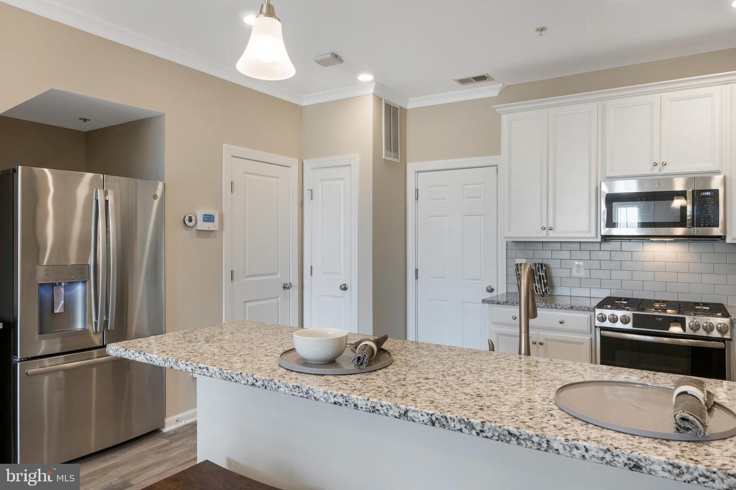 9662 SWALLOWTAIL LN, MANASSAS, Virginia 20110, 3 Bedrooms Bedrooms, ,2 BathroomsBathrooms,Residential,For sale,9662 SWALLOWTAIL LN,VAPW2090062 MLS # VAPW2090062