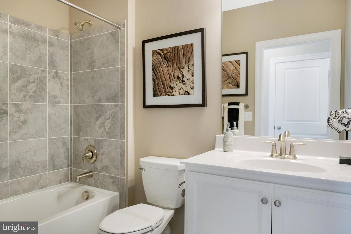 9662 SWALLOWTAIL LN, MANASSAS, Virginia 20110, 3 Bedrooms Bedrooms, ,2 BathroomsBathrooms,Residential,For sale,9662 SWALLOWTAIL LN,VAPW2090062 MLS # VAPW2090062