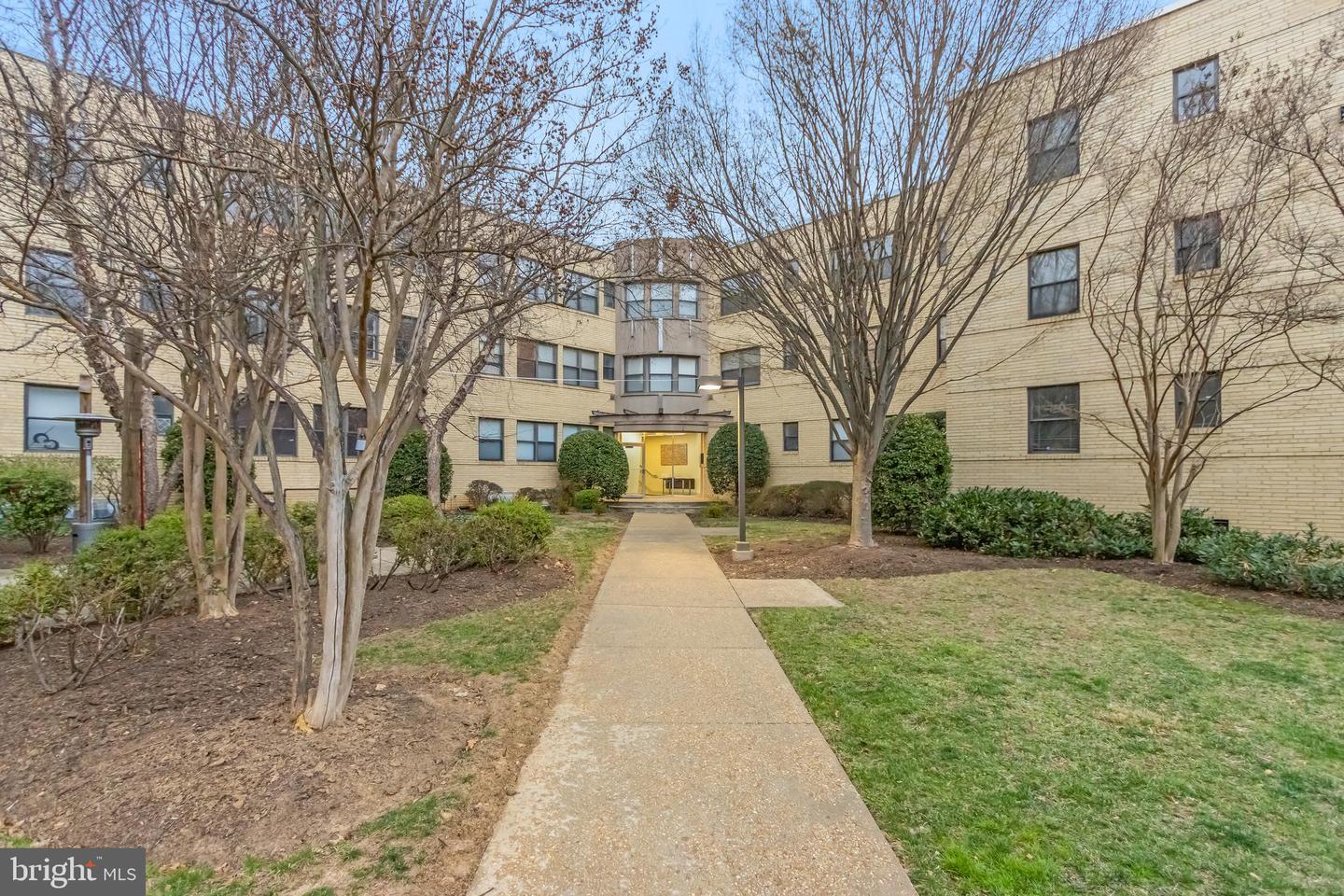 212 OAKWOOD ST SE #B-1, WASHINGTON, District Of Columbia 20032, 1 Bedroom Bedrooms, ,1 BathroomBathrooms,Residential,For sale,212 OAKWOOD ST SE #B-1,DCDC2191220 MLS # DCDC2191220