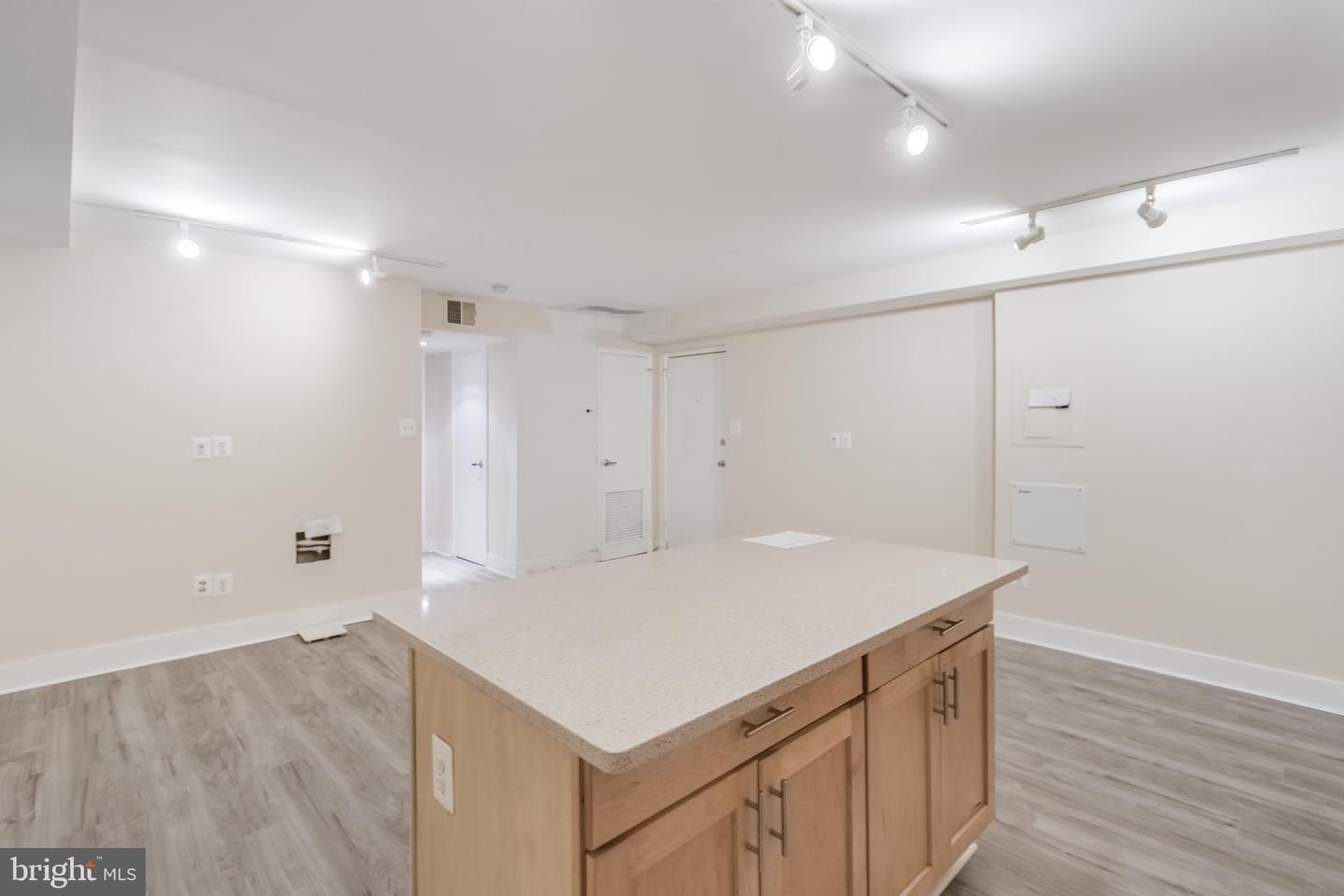 212 OAKWOOD ST SE #B-1, WASHINGTON, District Of Columbia 20032, 1 Bedroom Bedrooms, ,1 BathroomBathrooms,Residential,For sale,212 OAKWOOD ST SE #B-1,DCDC2191220 MLS # DCDC2191220